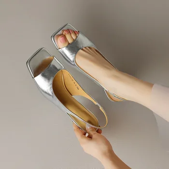 Корейская версия женских босоножек на высоком каблуке с открытым носком и рыбьим ртом 2023, летние новые туфли на тонком каблуке с квадратной головкой